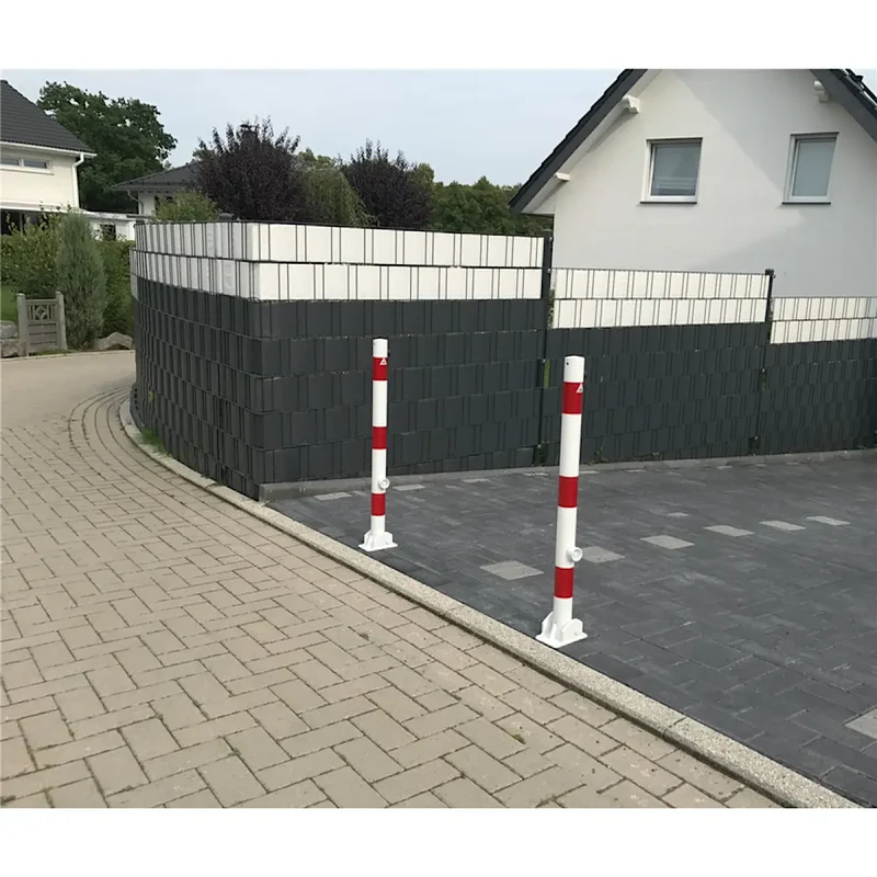Absperrpfosten Stahlrohr Ø 60x2,5 mm mit 2 Ösen, umlegbar, mit Dreikantverschluss, zum Aufdübeln, weiß-rot