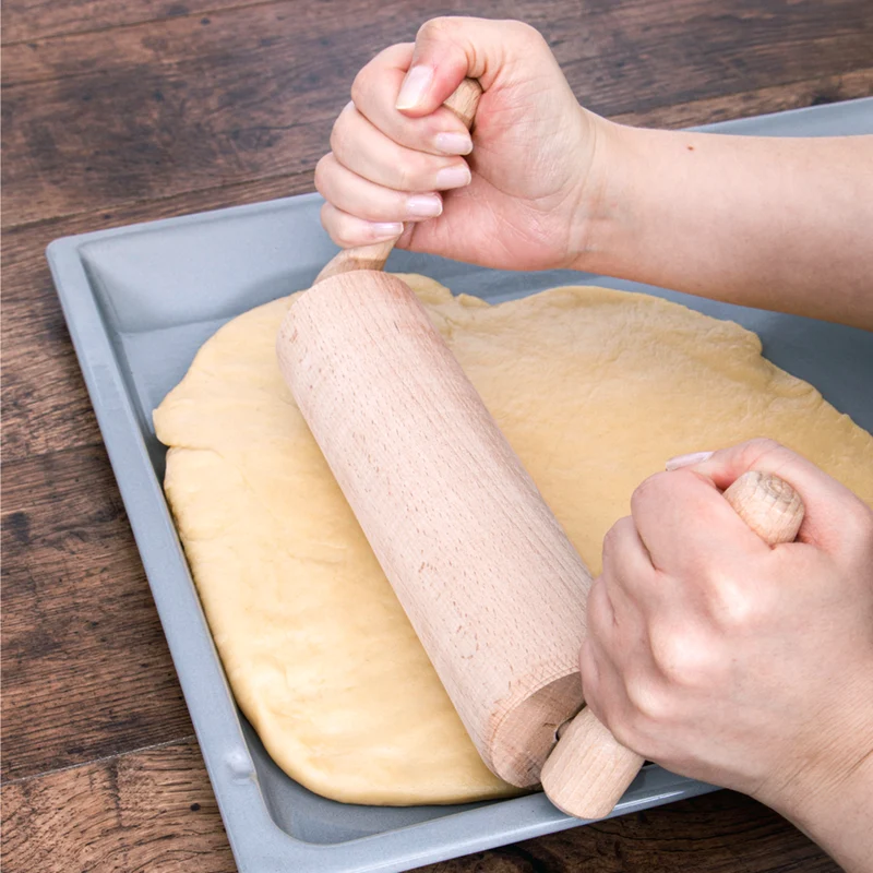 Teigrolle 23 cm Griffe abgewinkelt Holz-Buche