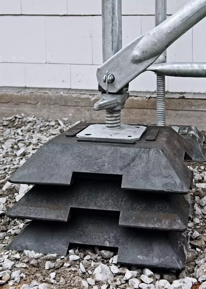 Gerüstunterlage Felsuma