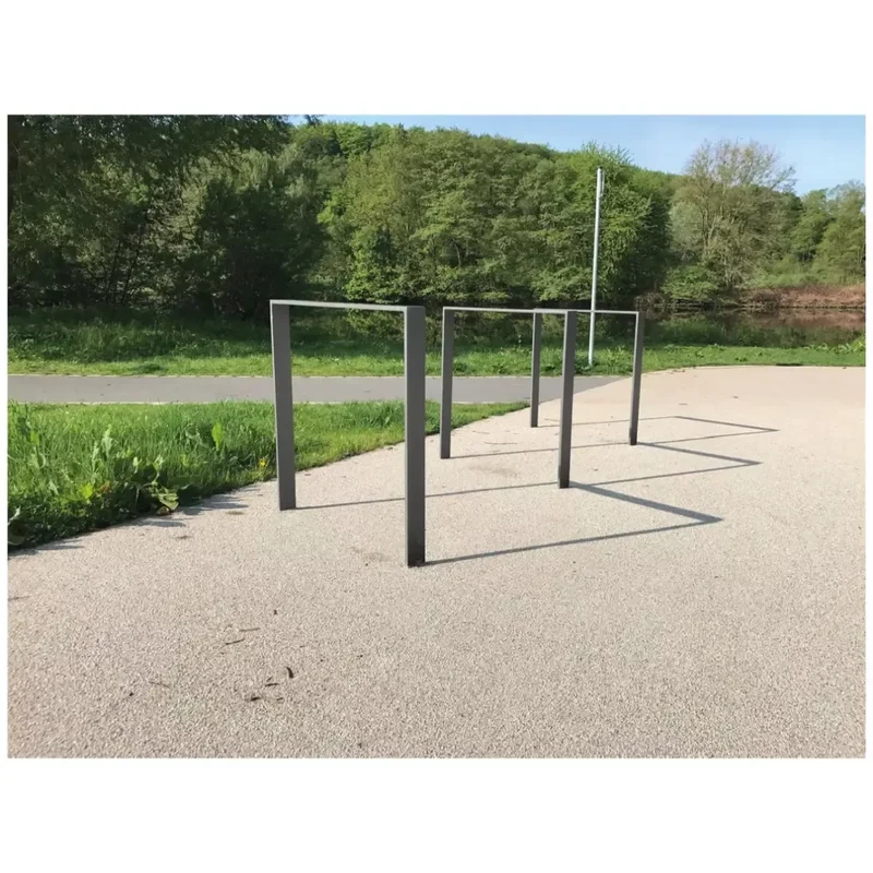 Anlehnbügel aus Flachstahl 80x12 mm