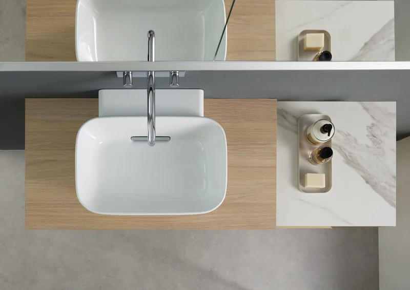 Geberit ONE Abdeckung für Seitenschrank und Seitenelement 45 x 0,4 x 46,5 cm Marmoroptik weiß