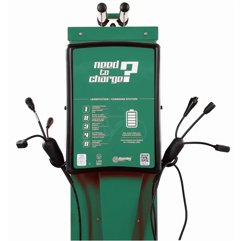 Fahrrad-Reparaturstation mit Kabelset C, verzinkter Stahl, thermoplast beschichtet in RAL 6005 (grün), Edelstahl-Pumpenkolben